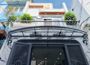 NHÀ ĐẸP GẦN CHỢ THẠCH ĐÀ -  FULL NỘI THẤT – LÔ GÓC 2 MẶT THOÁNG – XÁCH VALI VÀO Ở NGAY.