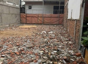 56M2, ĐẤT TRỐNG VỊ TRÍ ĐẸP – SÁT MẶT TIỀN – NGAY TRƯỜNG CHUYÊN NGUYỄN DU