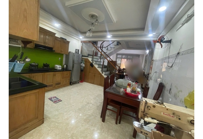 60M2, NHÀ ĐẸP FULL NỘI THẤT – LÔ GÓC 2 MẶT THOÁNG – HẺM XE HƠI THÔNG, XE HƠI NGỦ TRONG NHÀ