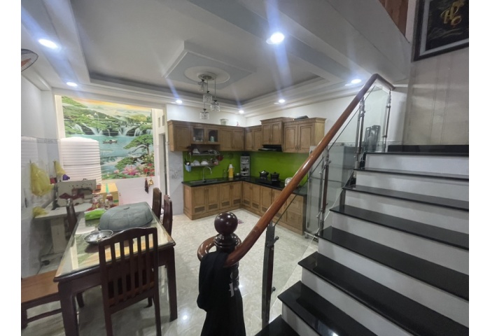 60M2, NHÀ ĐẸP FULL NỘI THẤT – LÔ GÓC 2 MẶT THOÁNG – HẺM XE HƠI THÔNG, XE HƠI NGỦ TRONG NHÀ